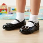 Sapatilha Menina Infantil Molekinha em verniz coração  2106.1050 - Imagem 5