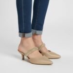 Scarpin Mule Vizzano Bico Fino Tira Strass Brilho 1122.886 - Imagem 2